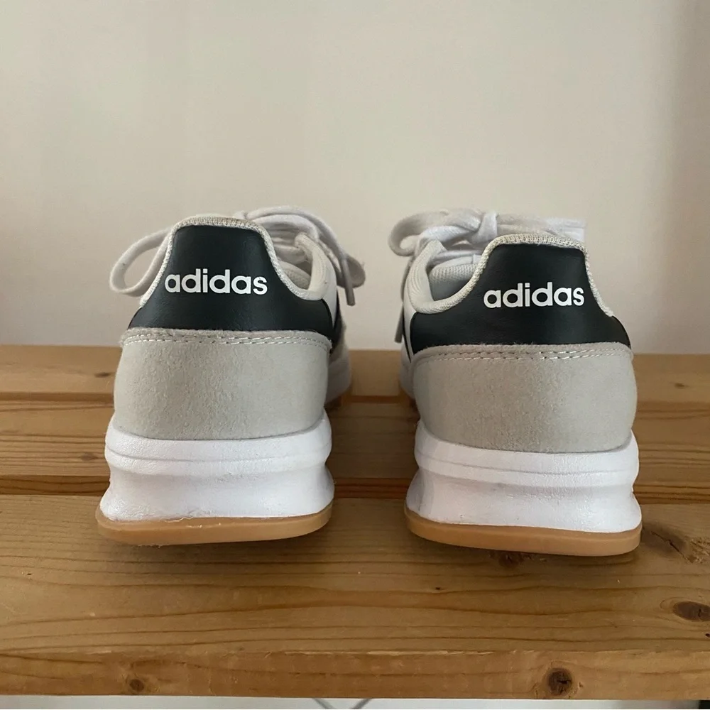 Adidas Kids Run 70s 2.0 White Black Sneakers Shoes 3.5 - Picture 9 of 14